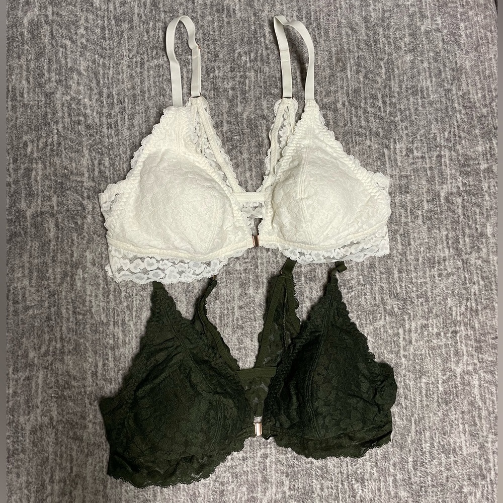 AERIE clip-front lace bralette set